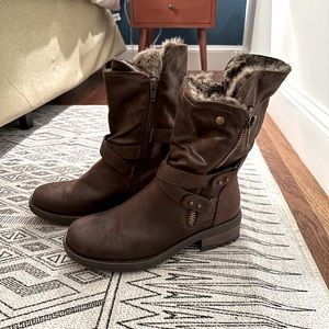 Carlos Santana Brown Faux Fur-Lined Boots - 7